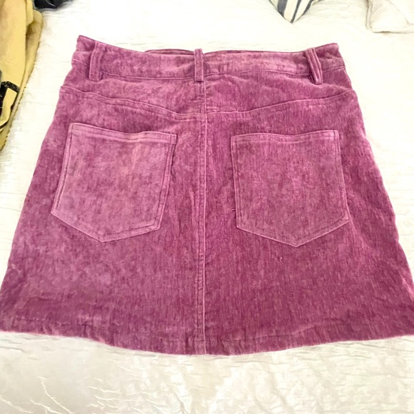 Le Lis Velour pink/purple skirt size small. - Picture 2 of 4